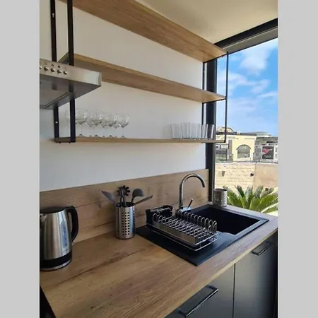 Wonderful Rooftop - 6 Pers - *